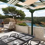House Novigrad (Dalmatia)
