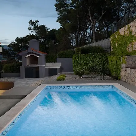 Villa House *